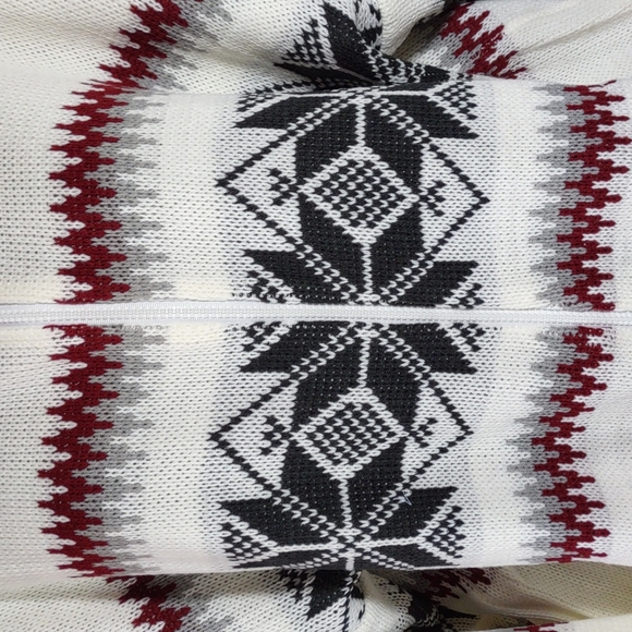 Scandia Woods Intarsia Snowflake Zip Front Sweater - Picture 5 of 6